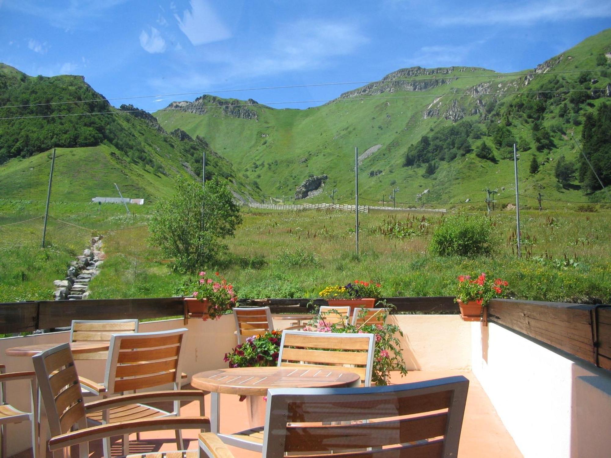 Auberge de Jeunesse HI Le Mont-Dore Exterior foto